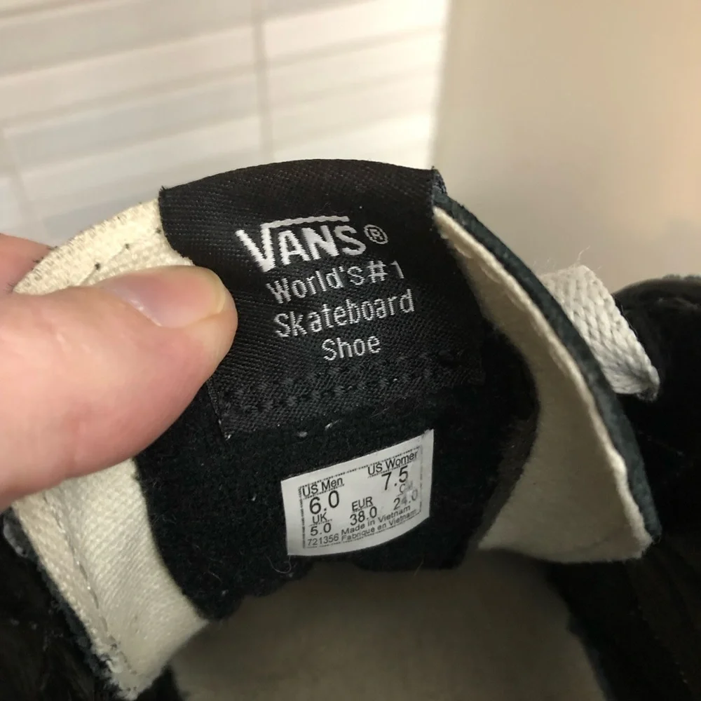 🥳HOST PICK🥳 Vans suede unisex floral high tops - Picture 7 of 10